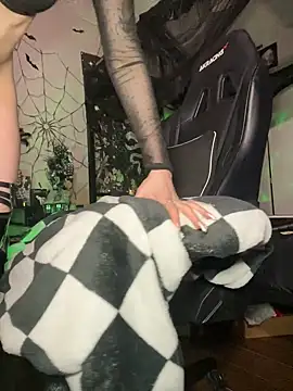 marleymaxwell online show from 01.04.25