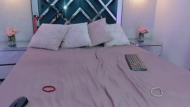 Miakhalifa 7 online show from 01.30.25