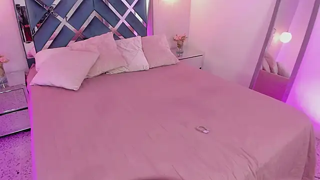 Miakhalifa 7 online show from 03.06.25