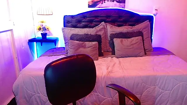 Dominik girl online show from 10.30.25