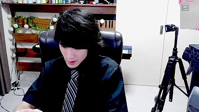 Snapshot of IroManager chatting on 06.19.26 IroManager online show from 06.19.26