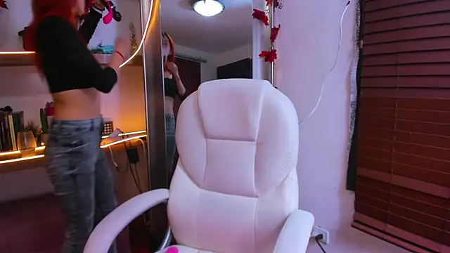 Snapshot of Irina_bx chatting on 02.17.25 Irina bx online show from 02.17.25