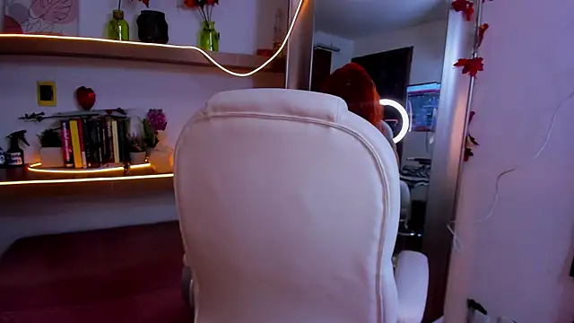 Snapshot of Irina_bx chatting on 03.18.25 Irina bx online show from 03.18.25