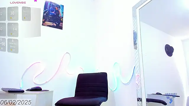 Snapshot of DeniseVillareal chatting on 02.06.25 DeniseVillareal online show from 02.06.25