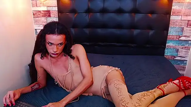 Foxy Ella  online show from 03.07.26