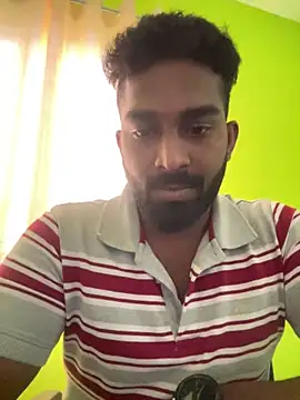 Snapshot of Handsomehunk_4U chatting on 12.02.24 Handsomehunk 4U online show from 12.02.24