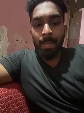 Snapshot of Handsomehunk_4U chatting on 12.10.24 Handsomehunk 4U online show from 12.10.24