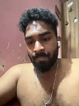 Snapshot of Handsomehunk_4U chatting on 12.14.24 Handsomehunk 4U online show from 12.14.24