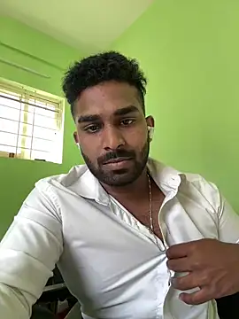 Snapshot of Handsomehunk_4U chatting on 01.16.25 Handsomehunk 4U online show from 01.16.25