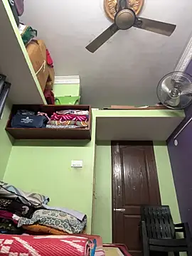 Snapshot of Handsomehunk_4U chatting on 01.21.25 Handsomehunk 4U online show from 01.21.25