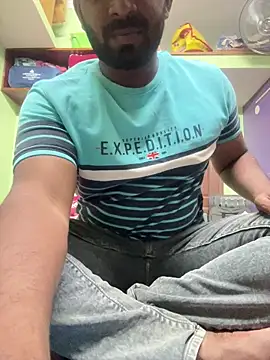 Snapshot of Handsomehunk_4U chatting on 02.17.25 Handsomehunk 4U online show from 02.17.25