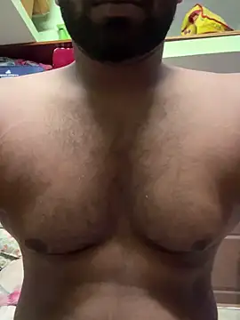 Snapshot of Handsomehunk_4U chatting on 02.24.25 Handsomehunk 4U online show from 02.24.25