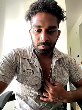 Snapshot of Handsomehunk_4U chatting on 09.26.25 Handsomehunk 4U online show from 09.26.25