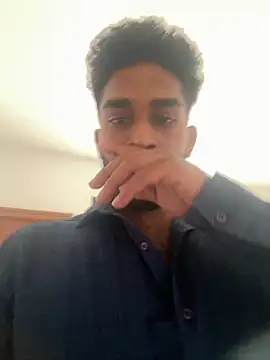 Snapshot of Handsomehunk_4U chatting on 12.18.25 Handsomehunk 4U online show from 12.18.25