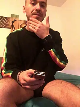 Snapshot of BenDover313OF chatting on 12.02.24 BenDover313OF online show from 12.02.24