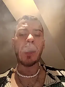 Snapshot of BenDover313OF chatting on 12.15.24 BenDover313OF online show from 12.15.24