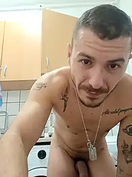 Snapshot of BenDover313OF chatting on 10.21.25 BenDover313OF online show from 10.21.25