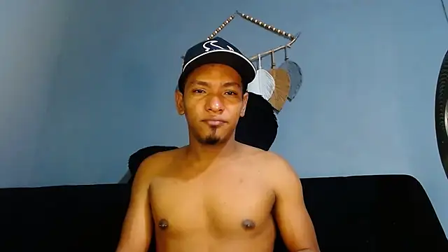 Snapshot of Grandeygruesa1 chatting on 12.28.24 Grandeygruesa1 online show from 12.28.24