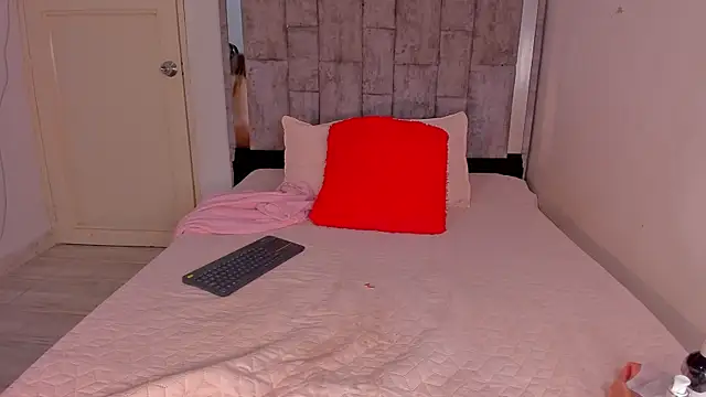 MirandaRoxx online show from 04.04.26