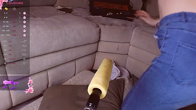 yourfox Alice online show from 01.13.25