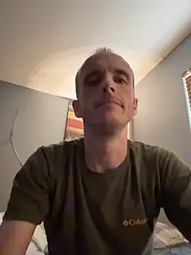 tleaper21101 online show from 10.10.25