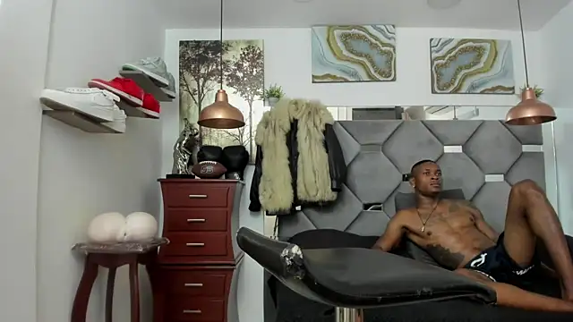 Snapshot of KING_FIT chatting on 02.04.25 KING FIT online show from 02.04.25