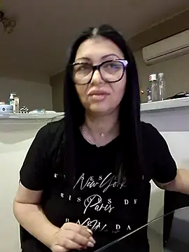 Snapshot of Milf_Abigail chatting on 01.07.26 Milf Abigail online show from 01.07.26