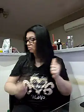 Snapshot of Milf_Abigail chatting on 01.13.26 Milf Abigail online show from 01.13.26