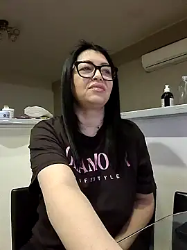 Snapshot of Milf_Abigail chatting on 01.14.26 Milf Abigail online show from 01.14.26