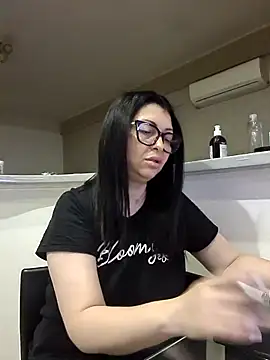 Snapshot of Milf_Abigail chatting on 01.16.26 Milf Abigail online show from 01.16.26