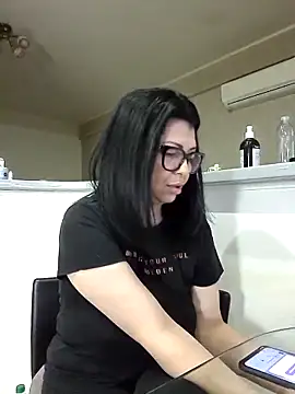 Snapshot of Milf_Abigail chatting on 02.03.26 Milf Abigail online show from 02.03.26