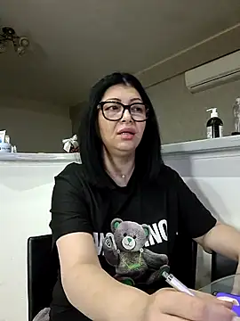 Snapshot of Milf_Abigail chatting on 02.05.26 Milf Abigail online show from 02.05.26