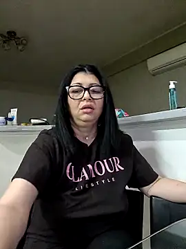 Snapshot of Milf_Abigail chatting on 02.23.26 Milf Abigail online show from 02.23.26