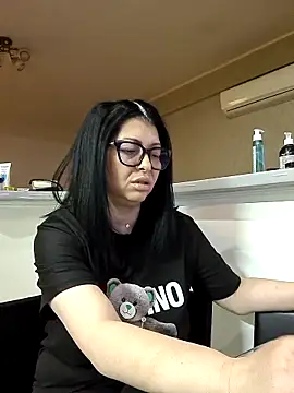 Snapshot of Milf_Abigail chatting on 02.28.26 Milf Abigail online show from 02.28.26