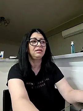 Snapshot of Milf_Abigail chatting on 03.01.26 Milf Abigail online show from 03.01.26