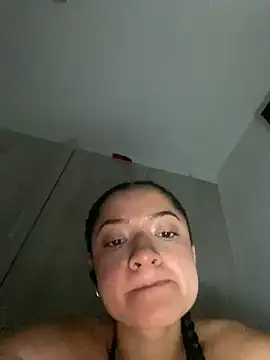 Snapshot of Alicia_ALICIA chatting on 12.21.24 Alicia ALICIA online show from 12.21.24