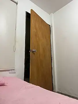 Snapshot of Alicia_ALICIA chatting on 10.30.25 Alicia ALICIA online show from 10.30.25