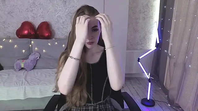 LissaCain online show from 04.14.26