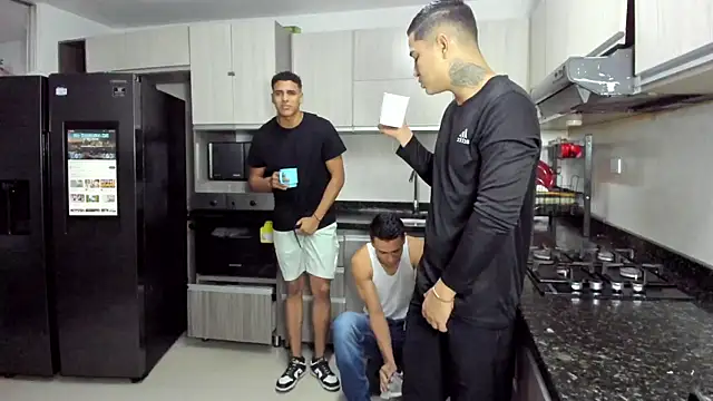 badguyss bisex online show from 09.19.25