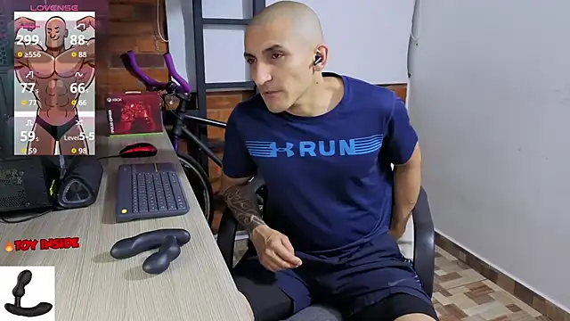 Snapshot of Marck_Muscle chatting on 04.21.26 Marck Muscle online show from 04.21.26