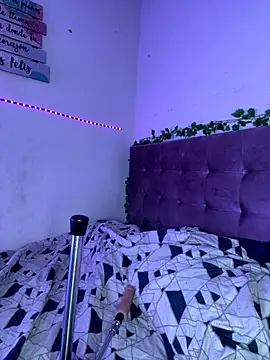 alondra darling online show from 09.18.25