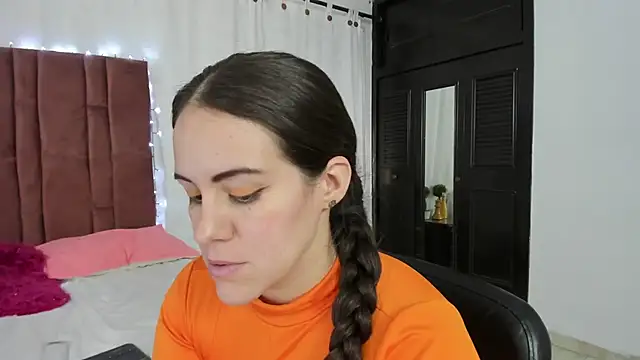 Snapshot of AURORA_FRANKLIN chatting on 03.05.25 AURORA FRANKLIN online show from 03.05.25