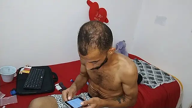 UncutToyBoy23cm online show from 03.16.25