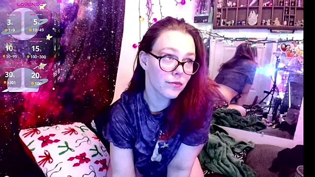 EverlyEster online show from 02.05.25