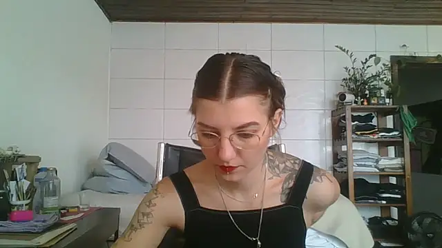 SweetyBabyDemon online show from 09.19.25