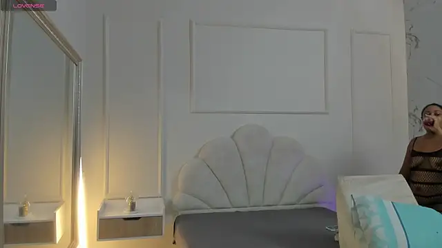 BrianaHazel online show from 06.24.26