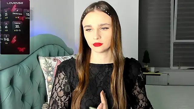 Snapshot of MCfly_11 chatting on 12.14.24 MCfly 11 online show from 12.14.24