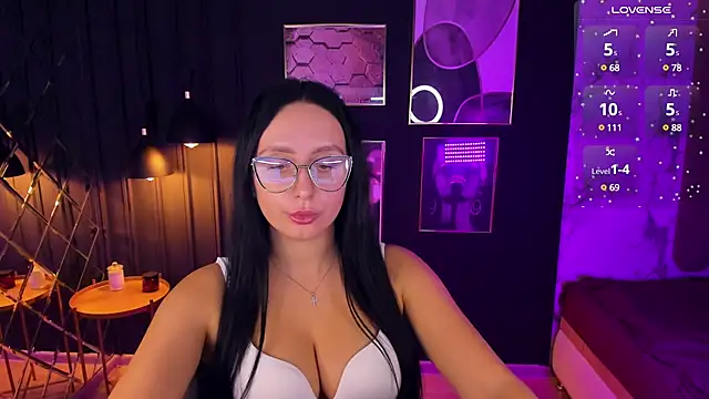 Christy Calypso online show from 12.10.24