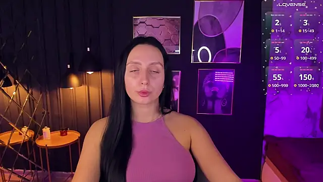 Snapshot of Christy_Calypso chatting on 12.16.24 Christy Calypso online show from 12.16.24