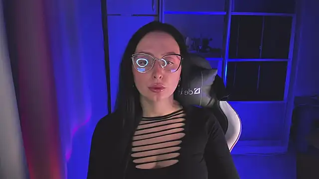 Snapshot of Christy_Calypso chatting on 10.28.25 Christy Calypso online show from 10.28.25